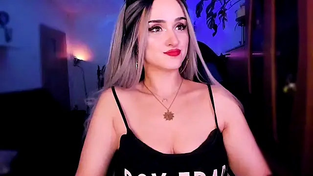 MistressJolie online show from December 22, 2024, 3:22 pm