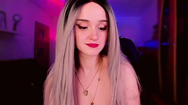 MistressJolie online show from February 10, 2026, 8:35 pm