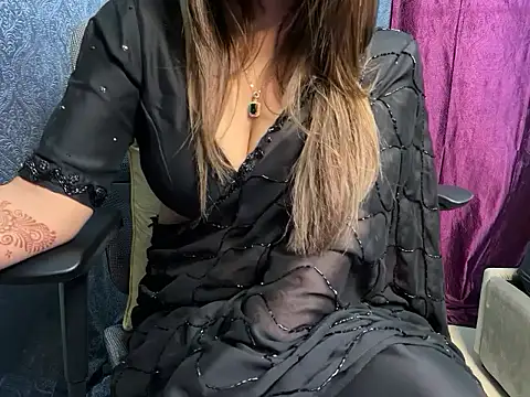 YoursSuku online show from October 15, 2025, 9:04 pm