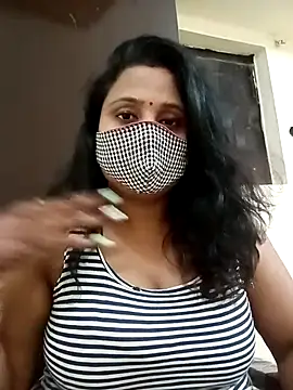 Shikha-mehra7 online show from October 13, 2025, 4:07 pm