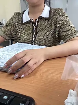 Snapshot of ThuPhuong-Tr chatting on September 11, 2025, 6:46 am ThuPhuong-Tr online show from September 11, 2025, 6:46 am