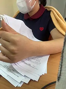 Snapshot of ThuPhuong-Tr chatting on October 9, 2025, 1:58 am ThuPhuong-Tr online show from October 9, 2025, 1:58 am