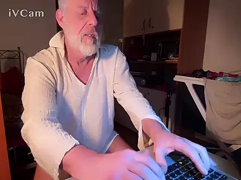 Snapshot of Pigna16PSRN chatting on February 13, 2026, 1:34 am Pigna16PSRN online show from February 13, 2026, 1:34 am