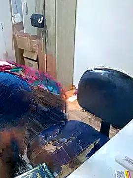 euahotmarii20 online show from September 19, 2025, 4:03 am