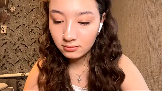 Sakuravice online show from September 12, 2025, 7:19 am