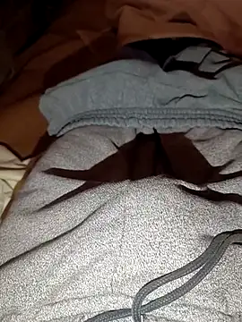 EMERKITHO 20 R online show from September 10, 2025, 2:39 pm