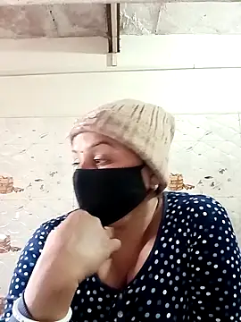 Rakhi sawant143 online show from December 17, 2025, 2:39 am