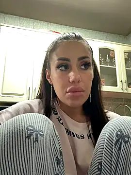 CataleyaSyrene online show from October 13, 2025, 6:46 am