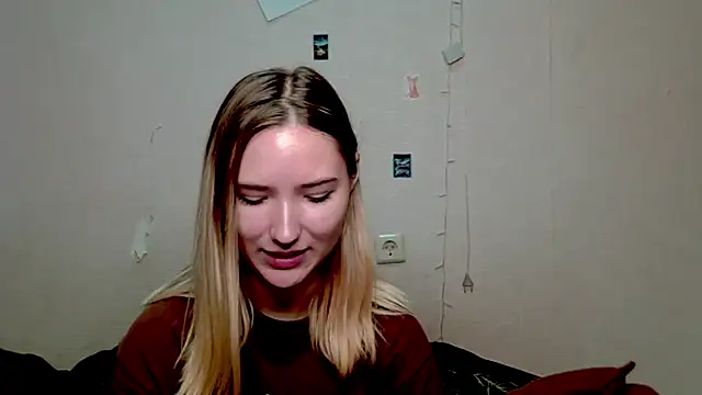  kikiclark   online show from October 10, 2025, 8:52 pm