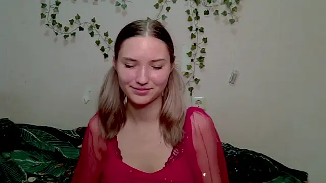  kikiclark   online show from November 1, 2025, 8:55 pm