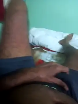 Snapshot of deshi8inch53 chatting on October 12, 2025, 7:13 pm deshi8inch53 online show from October 12, 2025, 7:13 pm