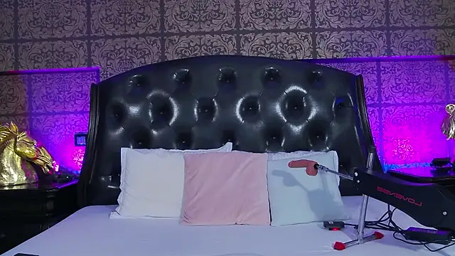 KendraMaxx online show from March 27, 2026, 6:19 am