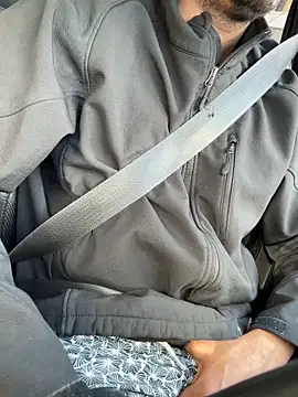 Jariushot3 online show from February 13, 2026, 8:38 pm