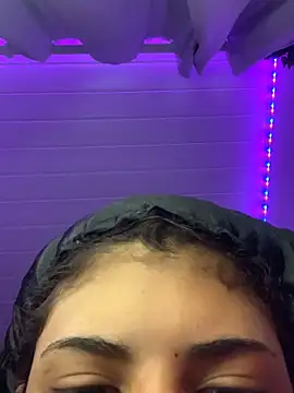 luluzinhax online show from September 27, 2025, 2:11 pm