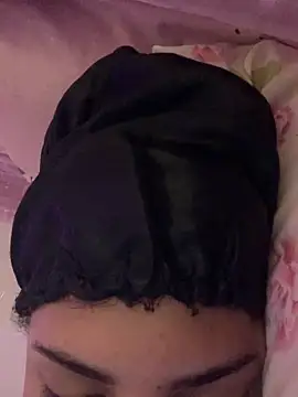 luluzinhax online show from February 7, 2026, 11:58 am