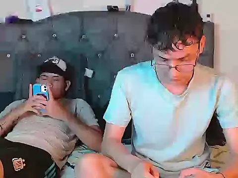 Snapshot of logan_willyams_ chatting on September 9, 2025, 9:25 pm logan willyams  online show from September 9, 2025, 9:25 pm