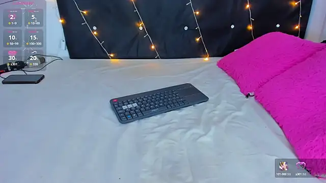 Snapshot of Danaa_moore_ chatting on October 11, 2025, 3:50 am Danaa moore online show from October 11, 2025, 3:50 am