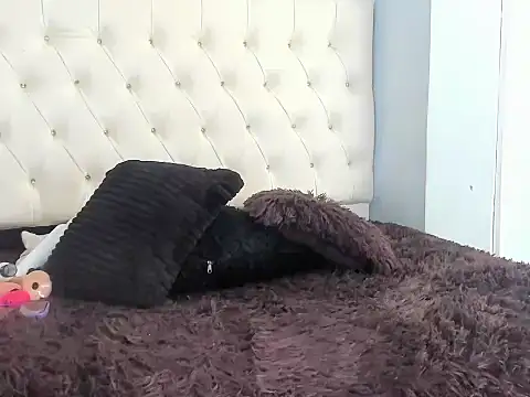 Snapshot of Sally_Moonn chatting on September 15, 2025, 6:08 pm Sally Moonn online show from September 15, 2025, 6:08 pm