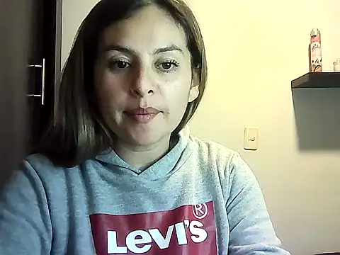 Valery  Rouse  online show from April 8, 2026, 9:59 pm