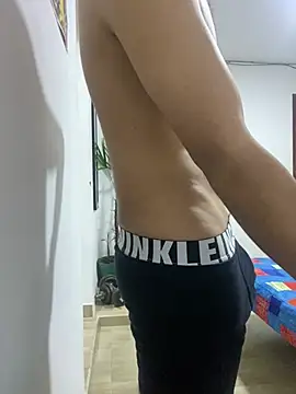 Young handsome online show from January 8, 2026, 8:16 am