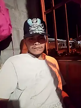 MiaouingAerofoil online show from November 8, 2025, 2:01 am