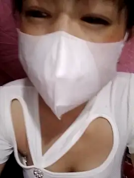 Snapshot of VanGau031694 chatting on September 9, 2025, 2:33 am VanGau031694 online show from September 9, 2025, 2:33 am