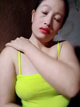 Snapshot of VanGau031694 chatting on October 13, 2025, 6:24 am VanGau031694 online show from October 13, 2025, 6:24 am