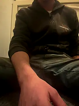 Snapshot of 420boy__ chatting on October 24, 2025, 4:47 pm 420boy   online show from October 24, 2025, 4:47 pm