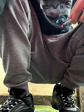 Snapshot of 420boy__ chatting on November 2, 2025, 3:25 pm 420boy   online show from November 2, 2025, 3:25 pm