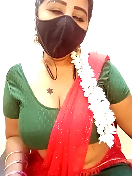 Snapshot of tamil_Vennila chatting on February 25, 2026, 8:35 am tamil Vennila online show from February 25, 2026, 8:35 am