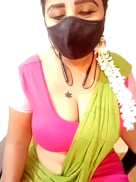 Snapshot of tamil_Vennila chatting on February 26, 2026, 10:03 am tamil Vennila online show from February 26, 2026, 10:03 am