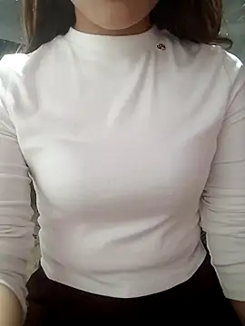 mymy06 online show from December 5, 2025, 3:20 pm