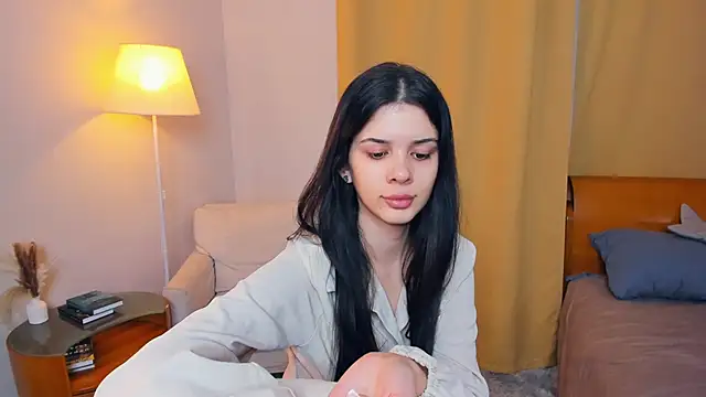 JoCauterucci online show from December 5, 2025, 6:44 am