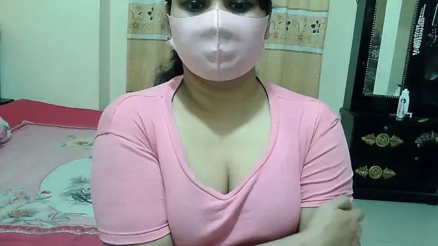 Elena cruz5 online show from December 2, 2025, 4:35 pm