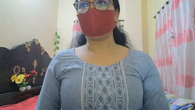 Elena cruz5 online show from March 1, 2026, 6:43 pm