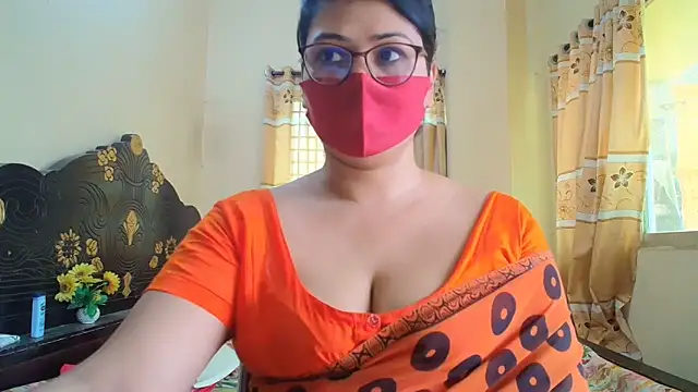 Snapshot of Elena_cruz5 chatting on June 6, 2026, 4:06 am Elena cruz5 online show from June 6, 2026, 4:06 am