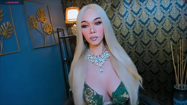 Snapshot of BelindaAbundance chatting on November 27, 2025, 3:14 pm BelindaAbundance online show from November 27, 2025, 3:14 pm