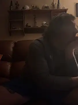 Stephanie1984 online show from April 8, 2026, 1:05 am