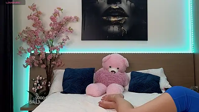 anexblondie online show from November 10, 2025, 3:22 pm