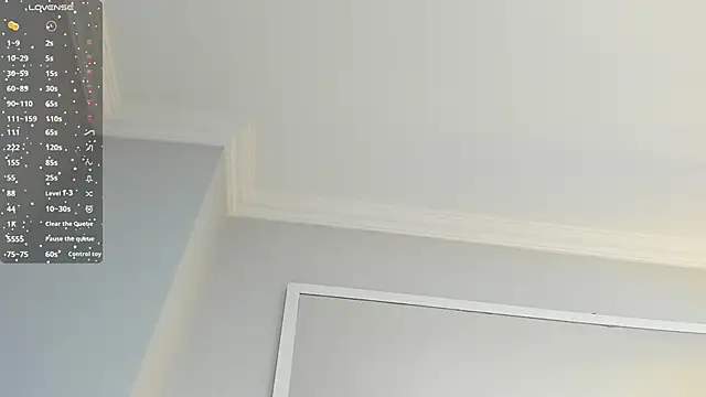 Mia Valentine  online show from December 17, 2025, 8:26 pm