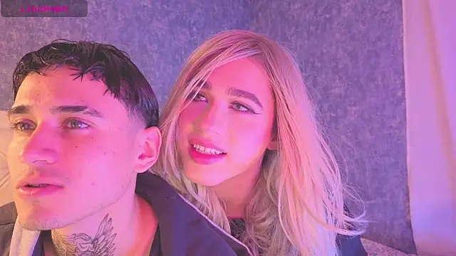 saraah queen1 online show from October 28, 2025, 5:11 am