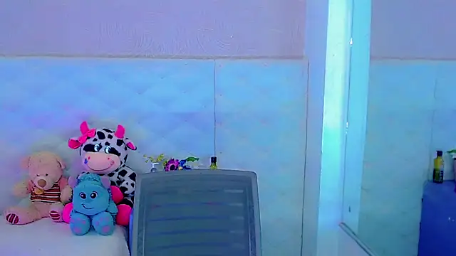 Snapshot of hanna_sweett34 chatting on October 15, 2025, 6:46 am hanna sweett34 online show from October 15, 2025, 6:46 am