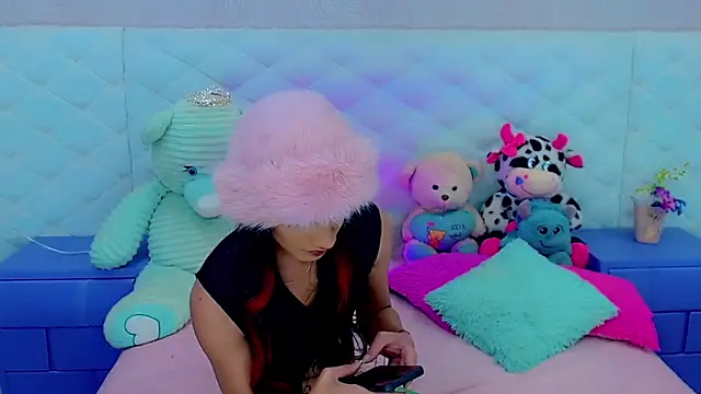 Snapshot of hanna_sweett34 chatting on October 29, 2025, 10:33 pm hanna sweett34 online show from October 29, 2025, 10:33 pm