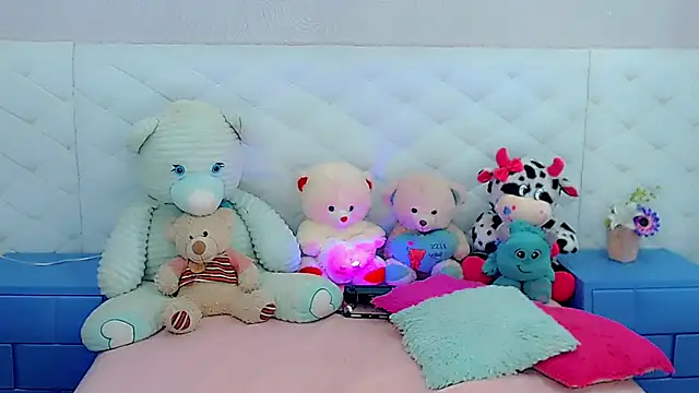 Snapshot of hanna_sweett34 chatting on December 3, 2025, 4:16 pm hanna sweett34 online show from December 3, 2025, 4:16 pm