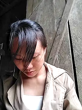 liu-liusexy online show from October 2, 2025, 4:41 am