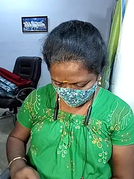 umashreetamil online show from November 6, 2025, 4:30 pm