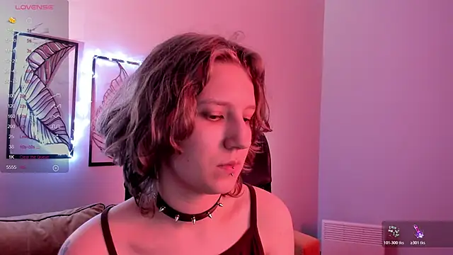 Snapshot of Hailey_Foxy chatting on October 28, 2025, 9:24 am Hailey Foxy online show from October 28, 2025, 9:24 am