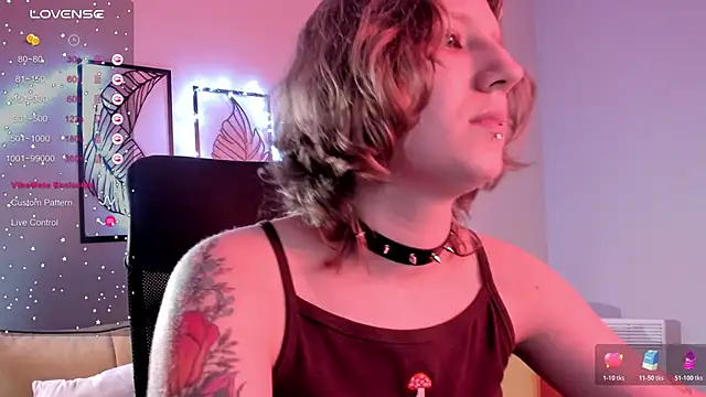 Snapshot of Hailey_Foxy chatting on November 1, 2025, 9:11 am Hailey Foxy online show from November 1, 2025, 9:11 am