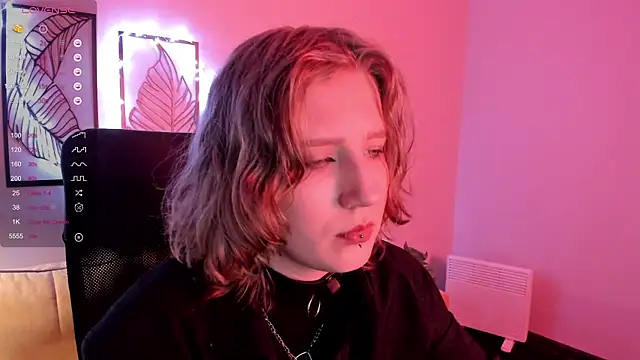 Snapshot of Hailey_Foxy chatting on November 7, 2025, 8:58 am Hailey Foxy online show from November 7, 2025, 8:58 am