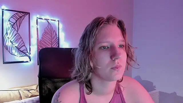 Snapshot of Hailey_Foxy chatting on November 21, 2025, 9:30 am Hailey Foxy online show from November 21, 2025, 9:30 am